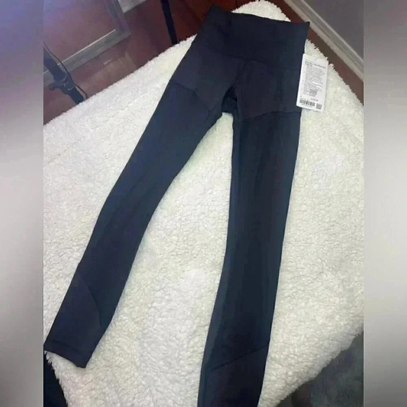 NWT Lululemon  Wunder Train High-Rise Tight 25" in Size US 2 - Picture 5 of 8
